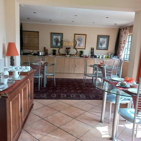 Cherry Tree Cottage B&B Linden Johannesburg Exterior photo