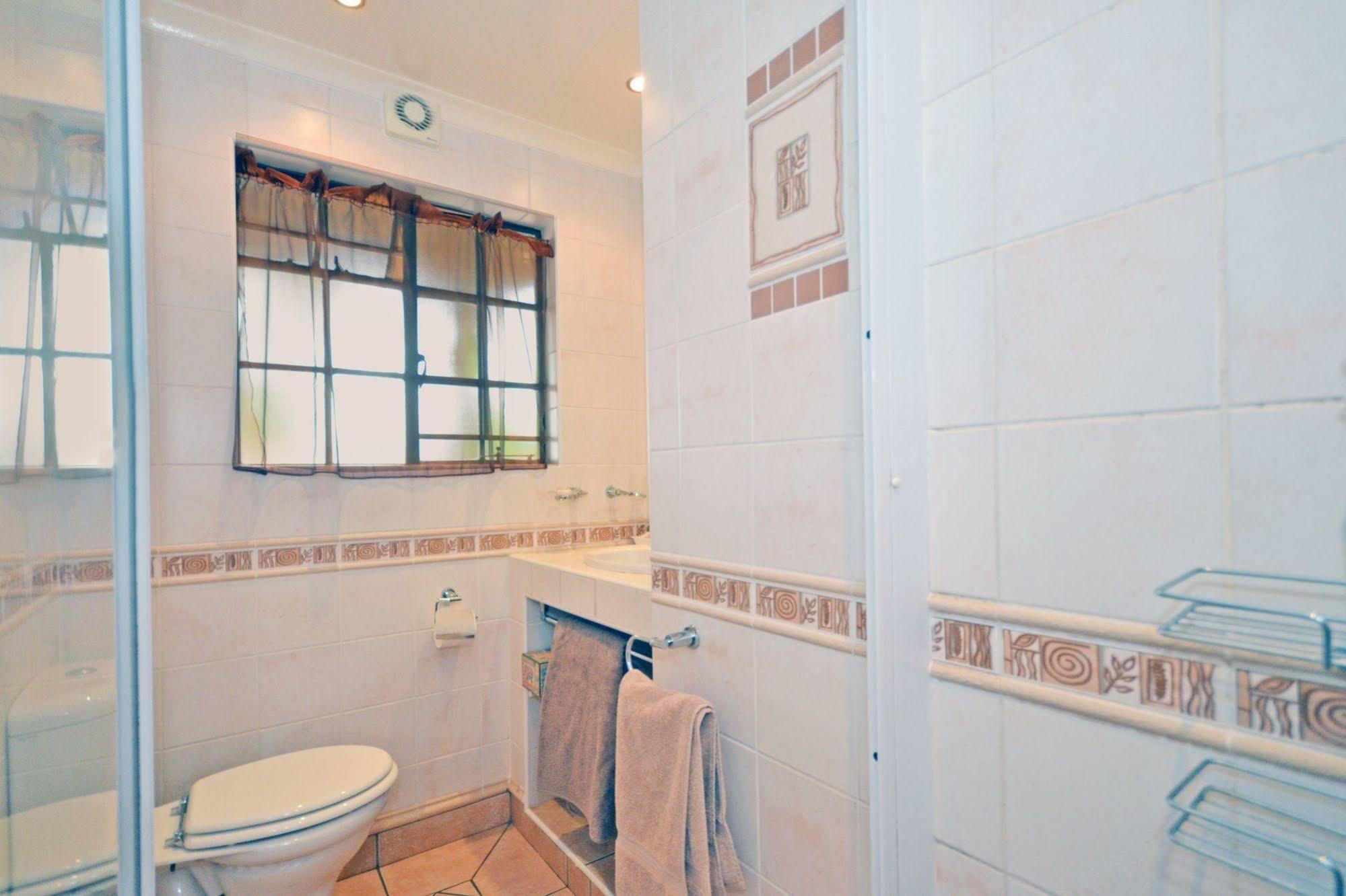 Cherry Tree Cottage B&B Linden Johannesburg Exterior photo
